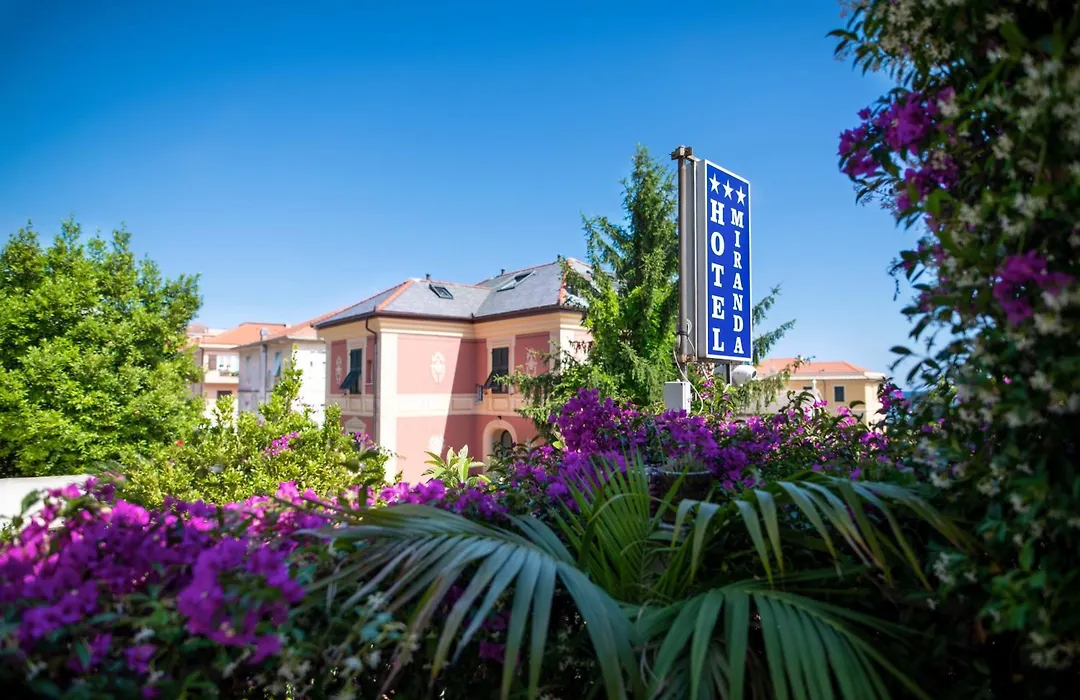 Hotel Miranda-1
